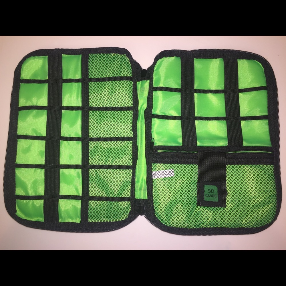 Organizer 🔌⚡️Travel Bag for Electronics